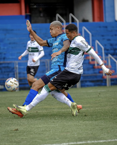 Coritiba empata com o Azuriz e decide vaga na final da Taça FPF em Pato Branco
