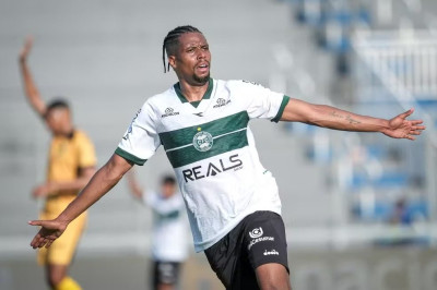 Atacantes do Coritiba são alvos de interesse do Sport para a disputa da Série B