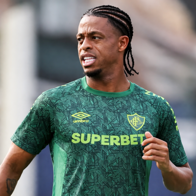 Coritiba negocia com o atacante Keno