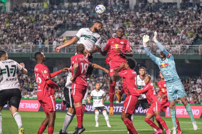 Equilíbrio marca o confronto entre Coritiba e Red Bull Bragantino