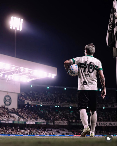 Quem são os destaques e decepções do Coritiba no Brasileirão até agora?