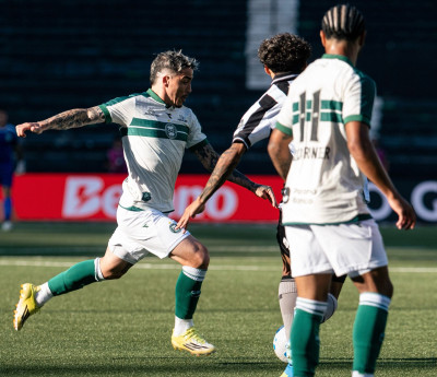 Coritiba sofre apagão no segundo tempo e empata com o Botafogo no Rio