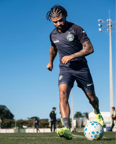 Coritiba se reapresenta sem reforços e aumenta expectativa da torcida por contratações